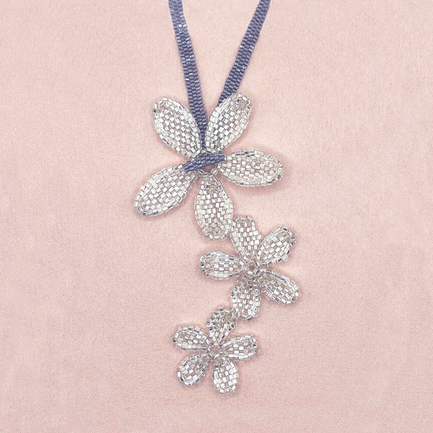 Trios Fleurs Necklace